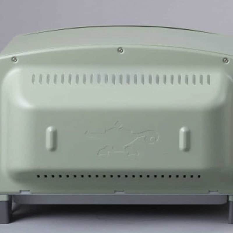 背面のブランドロゴデザインもお気に入りポイント