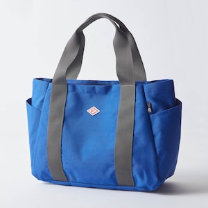 ＮＡＶＹ