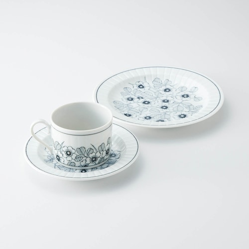 美濃焼 レトロなフラワー柄のティータイム食器ペアセット