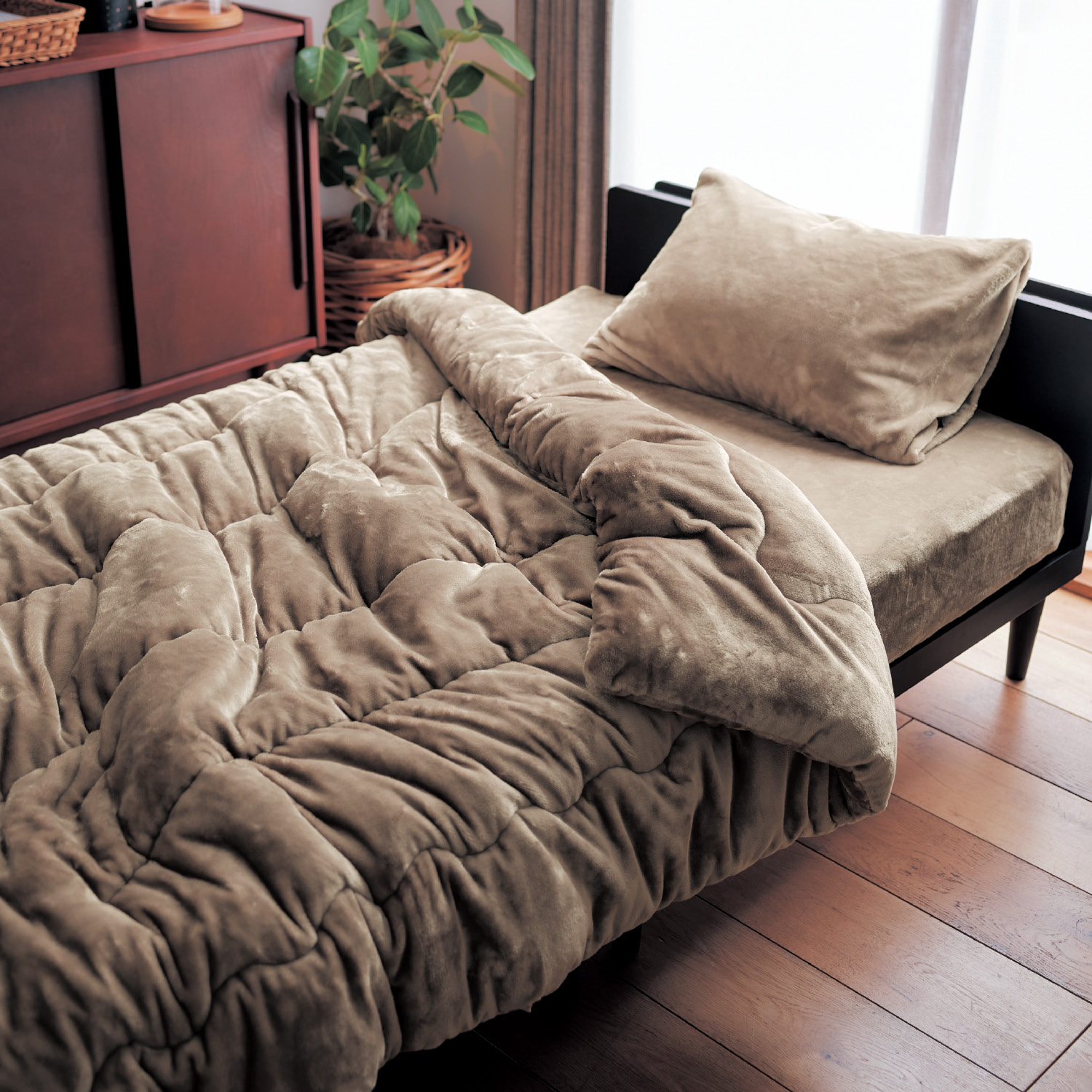 あったかなめらかなそのまま使える吸湿発熱4層掛け布団 【幸せホルモンが出る肌触り】(メルトロ/meltoro) あったかなめらかなそのまま使える吸湿発熱4層掛け布団 【幸せホルモンが出る肌触り】(メルトロ/meltoro)