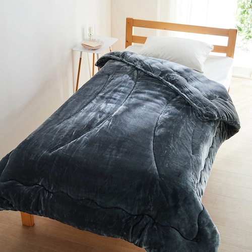 あったかなめらかなそのまま使える吸湿発熱4層掛け布団 【幸せホルモンが出る肌触り】