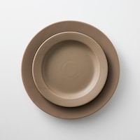 Ｂｒｏｗｎ