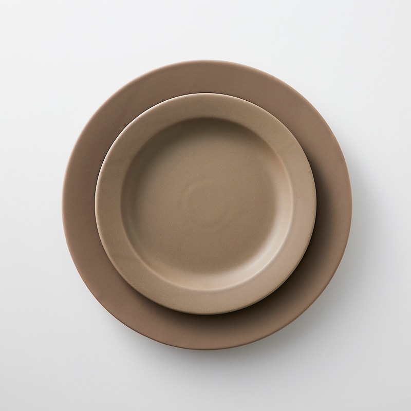 Ｂｒｏｗｎ