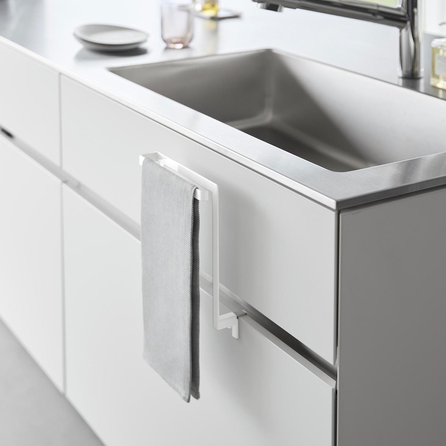 【タワー/tower】キッチンシンク下収納扉タオルハンガー高さ21cm 【タワー/tower】キッチンシンク下収納扉タオルハンガー高さ21cm