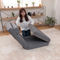 折り畳むだけで使用スタイルを変えられます。