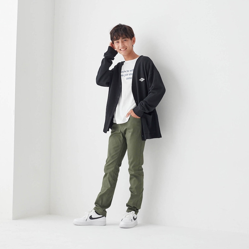 ブラック／モデル身長158cm・160サイズ着用