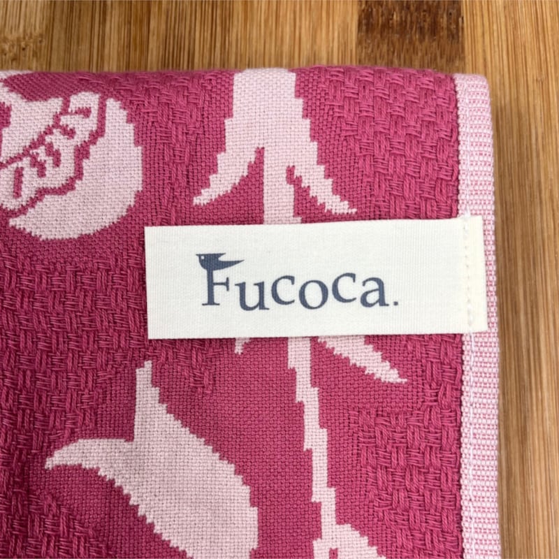 フックに掛けられるループ付き