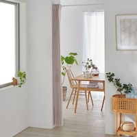 じゃばら式のため、開けた時すっきり収まります。
