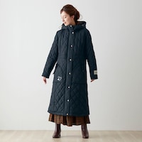 モデル身長168cm／M ※写真は撮影用のため、ウエスト上＋1㎝、ウエスト下＋6㎝になります