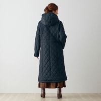 モデル身長168cm／M ※写真は撮影用のため、ウエスト上＋1㎝、ウエスト下＋6㎝になります