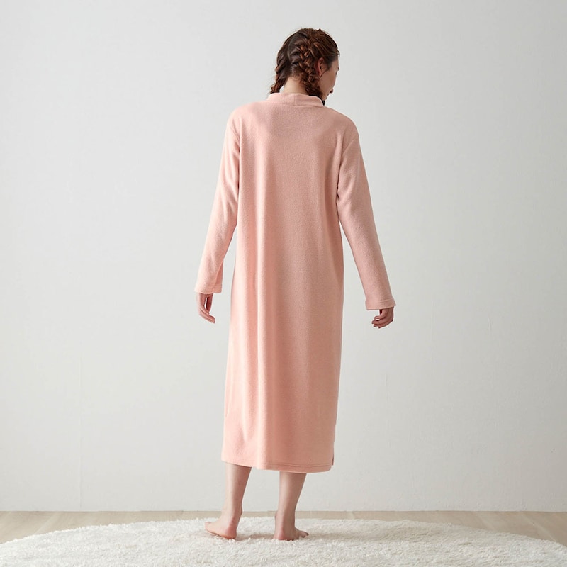 モデル身長168cm／M ※写真は撮影用のため、身丈＋5㎝になります