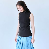 モデル身長168cm／M（ブラック）