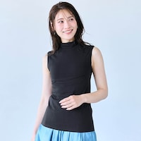 ブラック