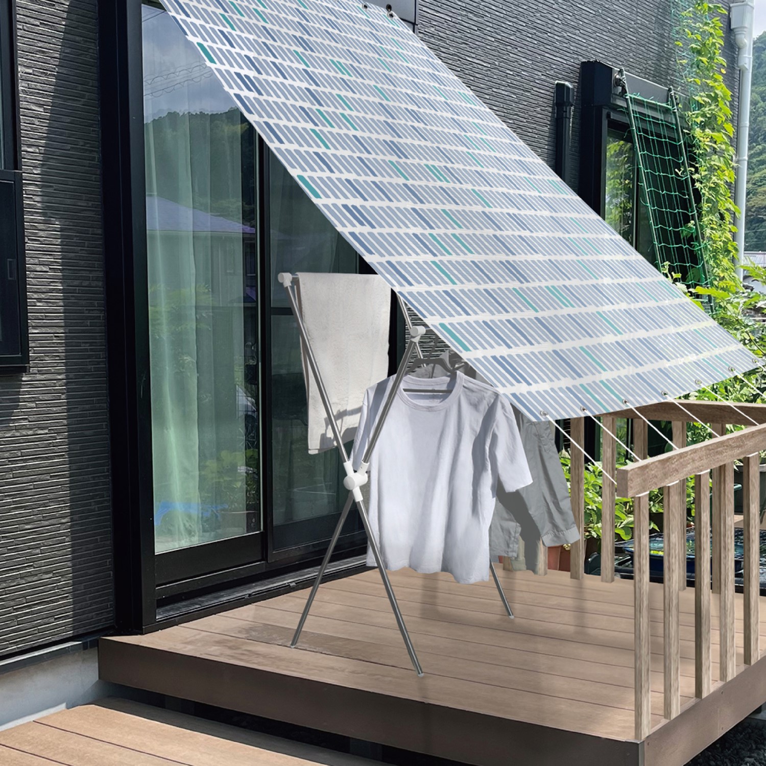 【ベルメゾン】急な雨から洗濯物を守るオーニング