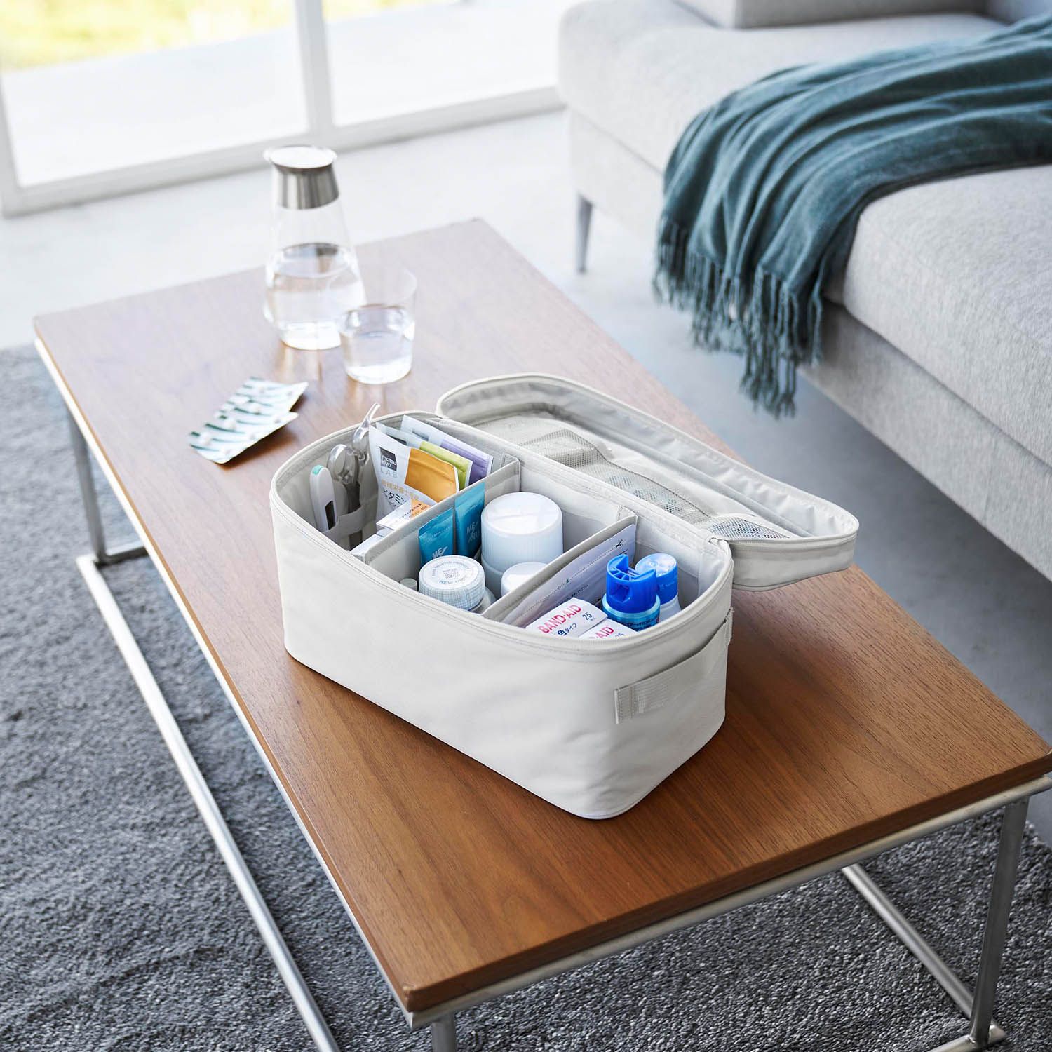 【タワー/tower】救急バッグ 仕切り付き 【タワー/tower】救急バッグ 仕切り付き