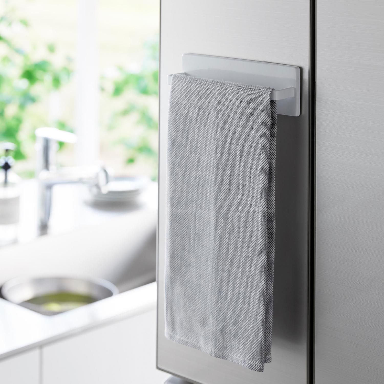 【タワー/tower】フィルムフックキッチンタオルハンガー 【タワー/tower】フィルムフックキッチンタオルハンガー