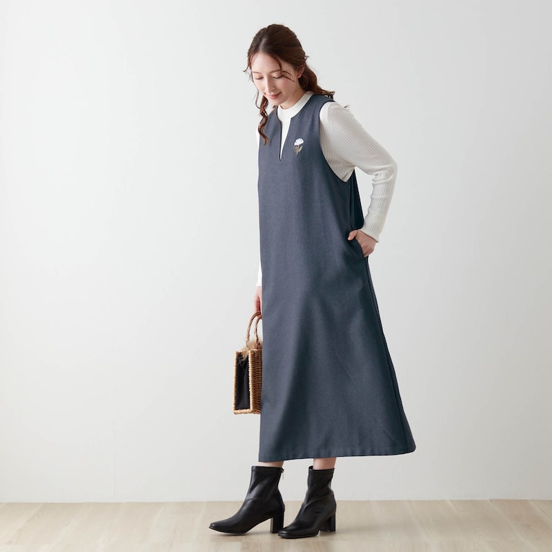 モデル身長168cm／M ※写真は撮影用のため、着丈＋6.5cm、スリットあき＋2cmになります