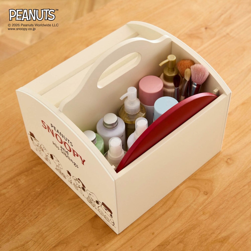 背面は高さのあるものも収納できる
