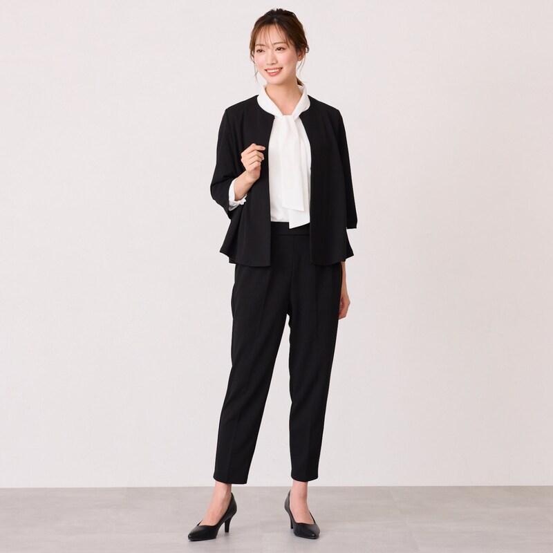 ジャケット＋パンツ（モデル身長170cm／Ｍ）
