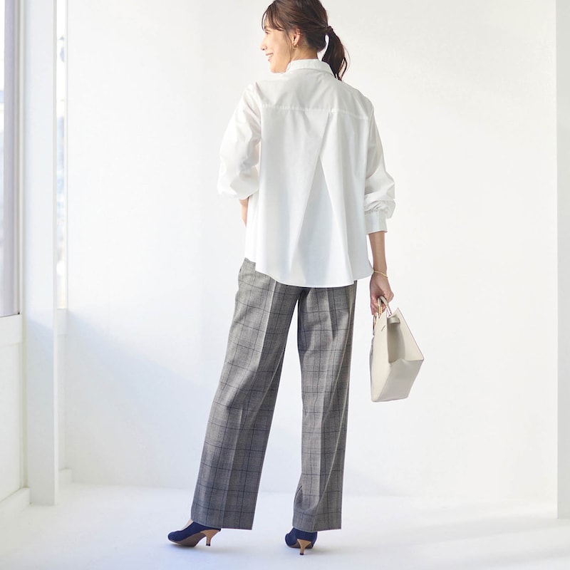 モデル身長170cm／M・股下70cm　※写真は撮影用のため股下+6cmになります。