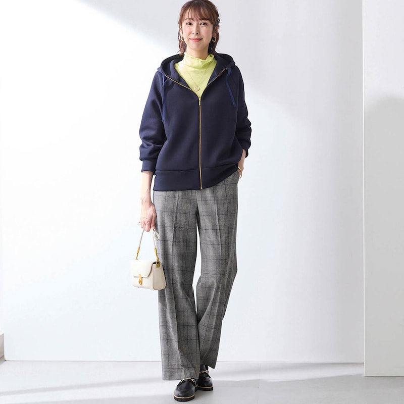 モデル身長169cm／M・股下70cm　※写真は撮影用のため股下+6cmになります。