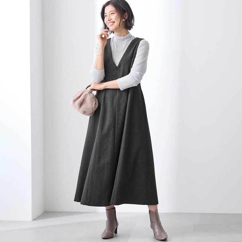 モデル身長168cm／M　※写真は撮影用のため総丈+8cmになります。