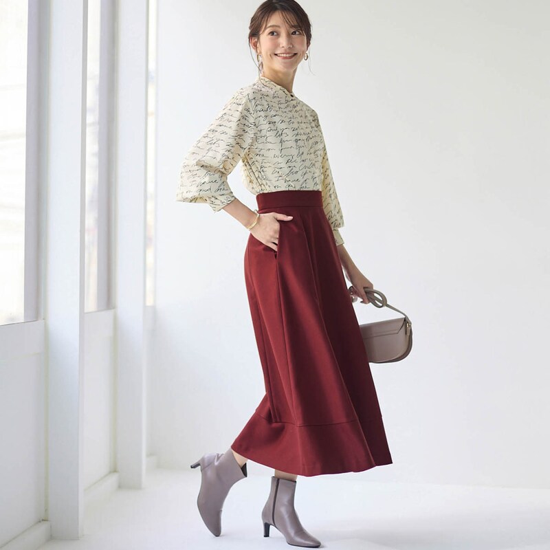 モデル身長170cm／M　※写真は撮影用のため総丈+8cmになります。