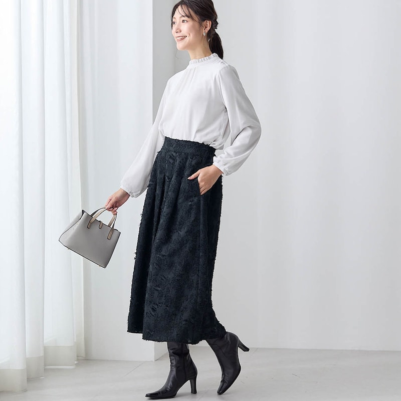 モデル身長170cm／M ※写真は撮影用のため総丈+8cmになります。