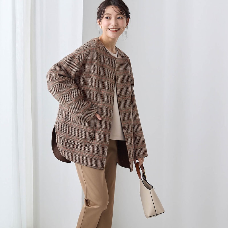 モデル身長170cm／M　ブラウンチェック側着用