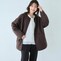 モデル身長170cm／M　ブラウン無地側着用