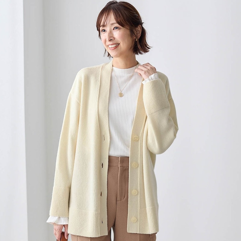 モデル身長169cm／M ＜アイボリー＞