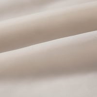 背面とポケット口はハリ感のある綿ナイロンタフタ素材