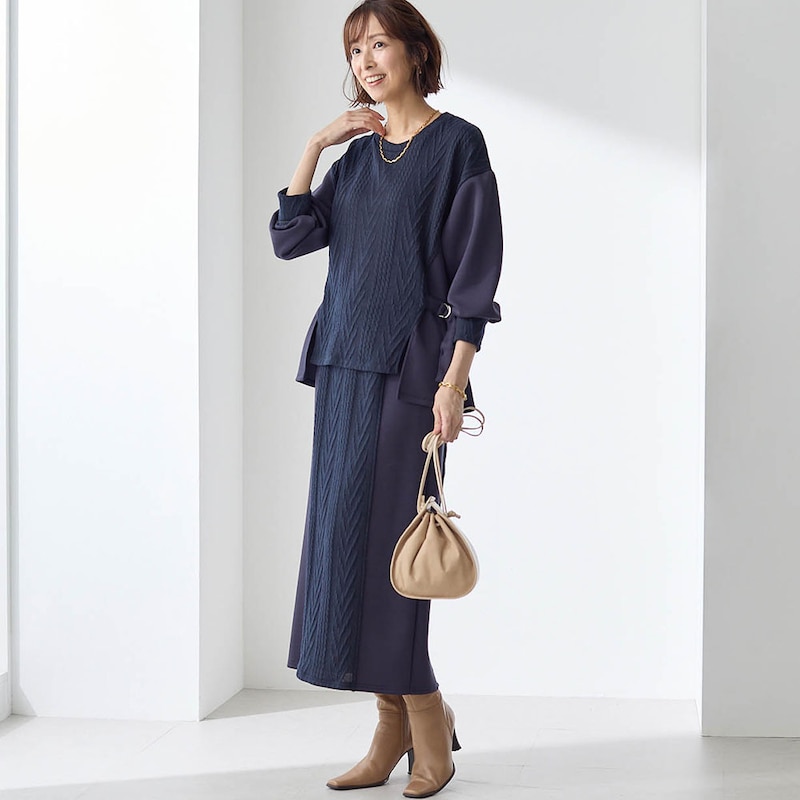 モデル身長169cm／M ※写真は撮影用のため総丈+6cmになります。