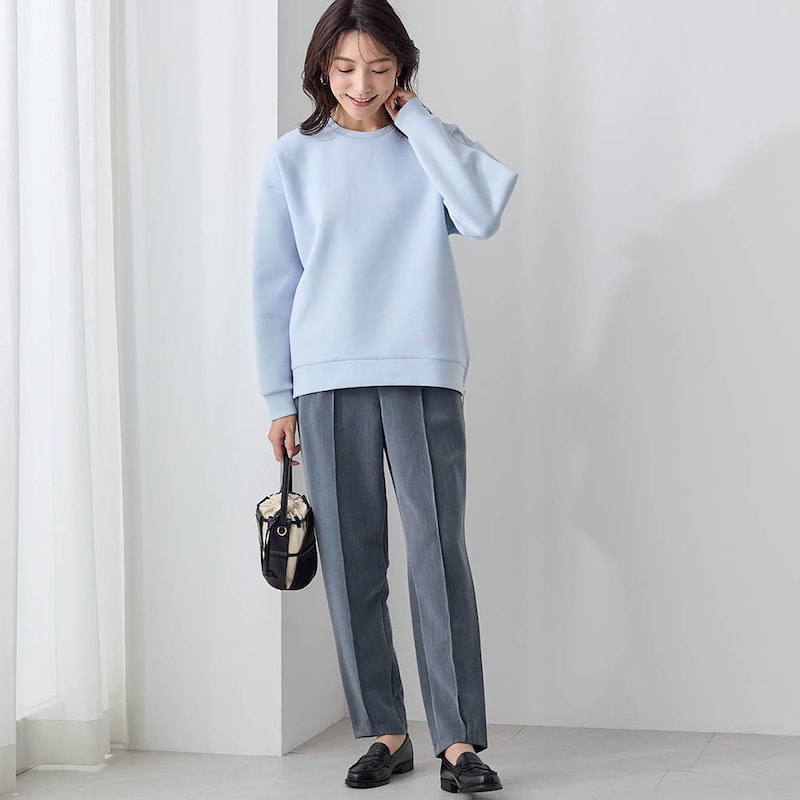 モデル身長170cm／M・股下66cm ※写真は撮影用のため股下+6cmになります。