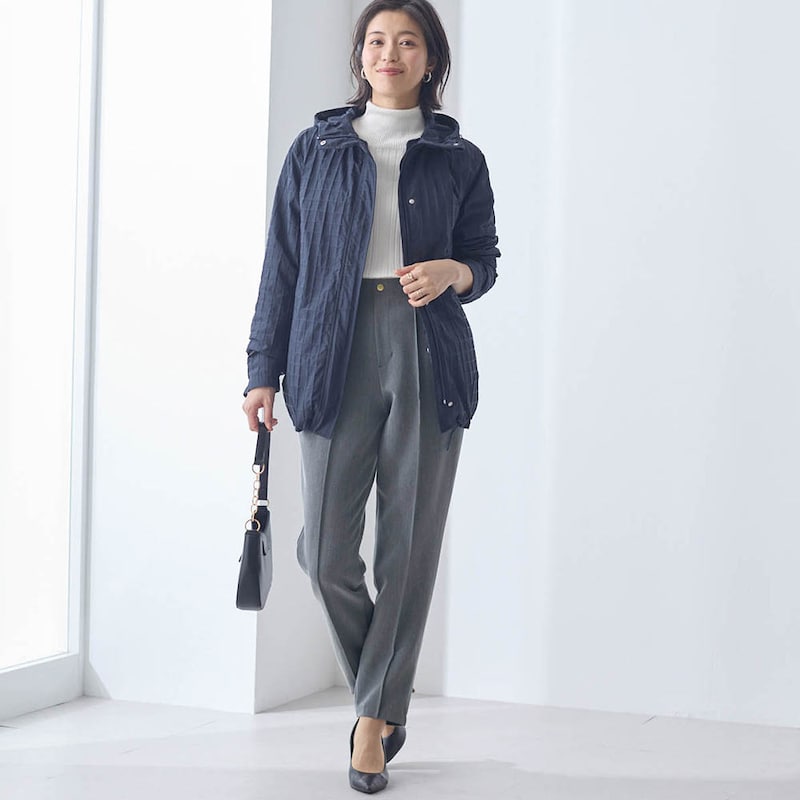 モデル身長168cm／M・股下66cm ※写真は撮影用のため股下+6cmになります。