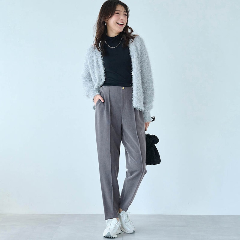 モデル身長170cm／M・股下66cm ※写真は撮影用のため股下+6cmになります。