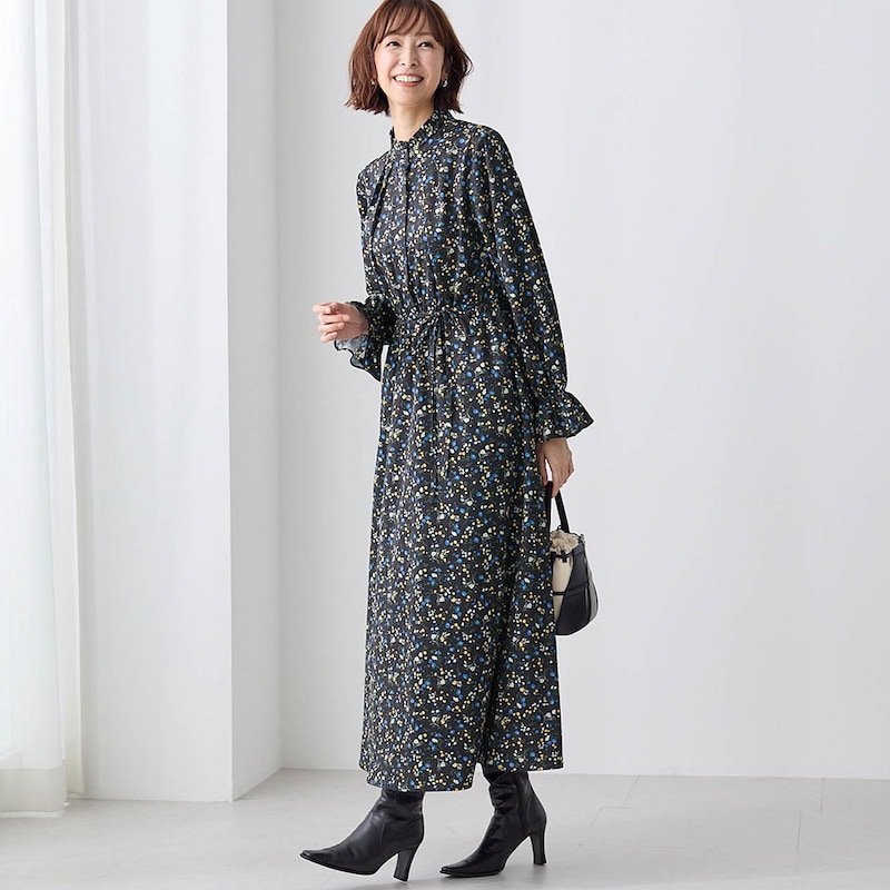 モデル身長169cm／M ※写真は撮影用のため着丈+9cmになります。