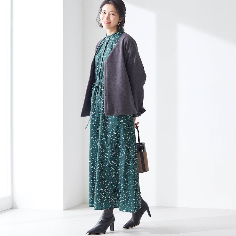 モデル身長168cm／M ※写真は撮影用のため着丈+9cmになります。