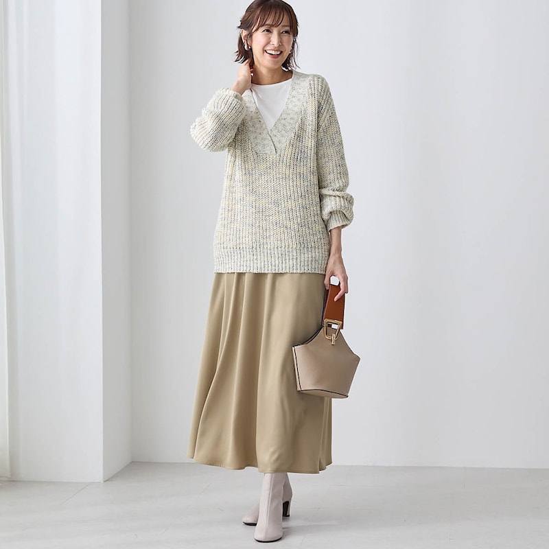 モデル身長169cm／M ※写真は撮影用のため総丈+6cmになります。