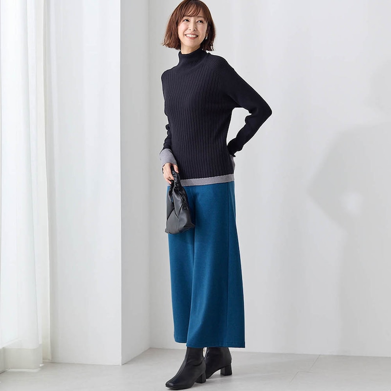 モデル身長169cm／M ※写真は撮影用のため股下+6cmになります。