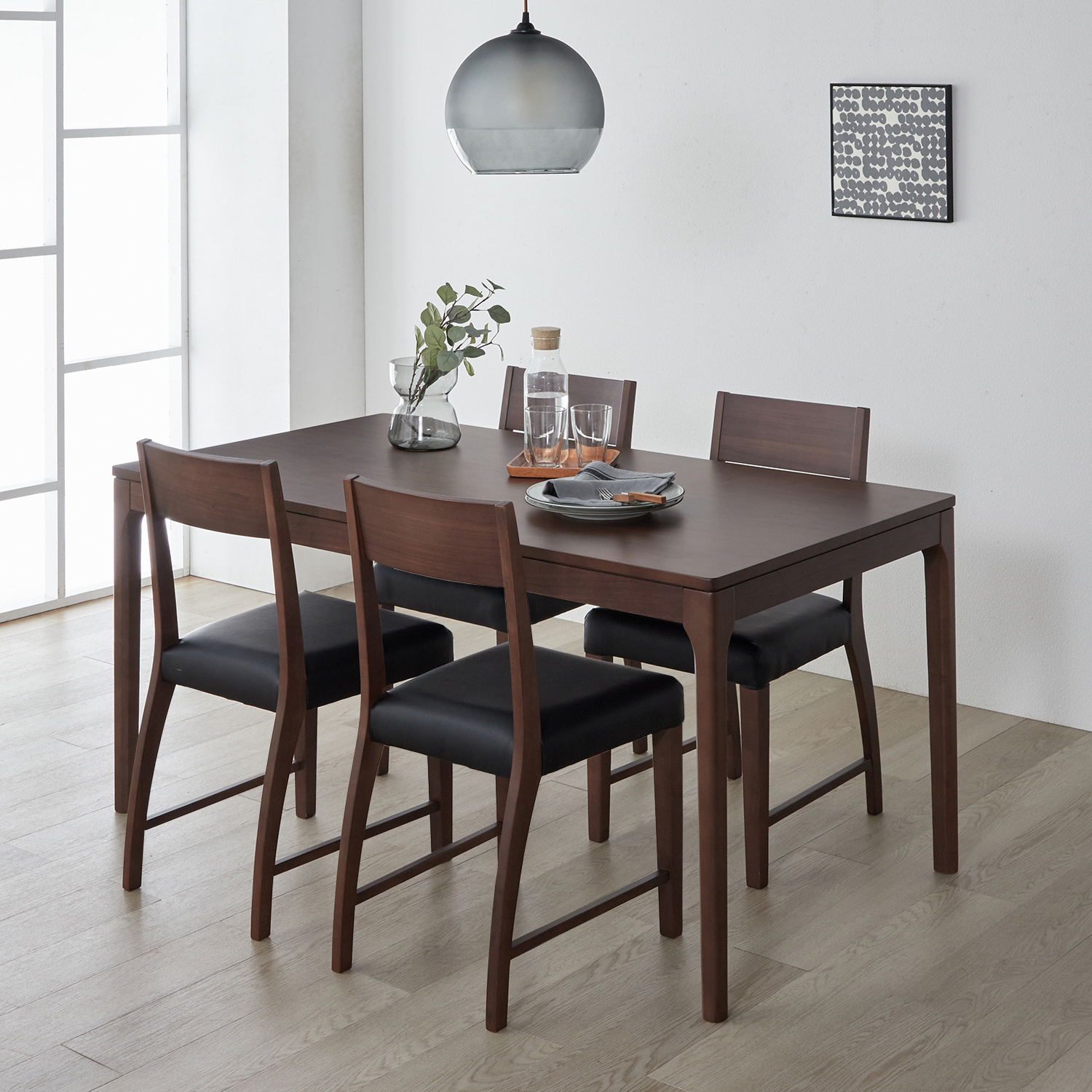 【ベルメゾン】4サイズから選べるウォルナット材のダイニングテーブル 【ベルメゾン】4サイズから選べるウォルナット材のダイニングテーブル