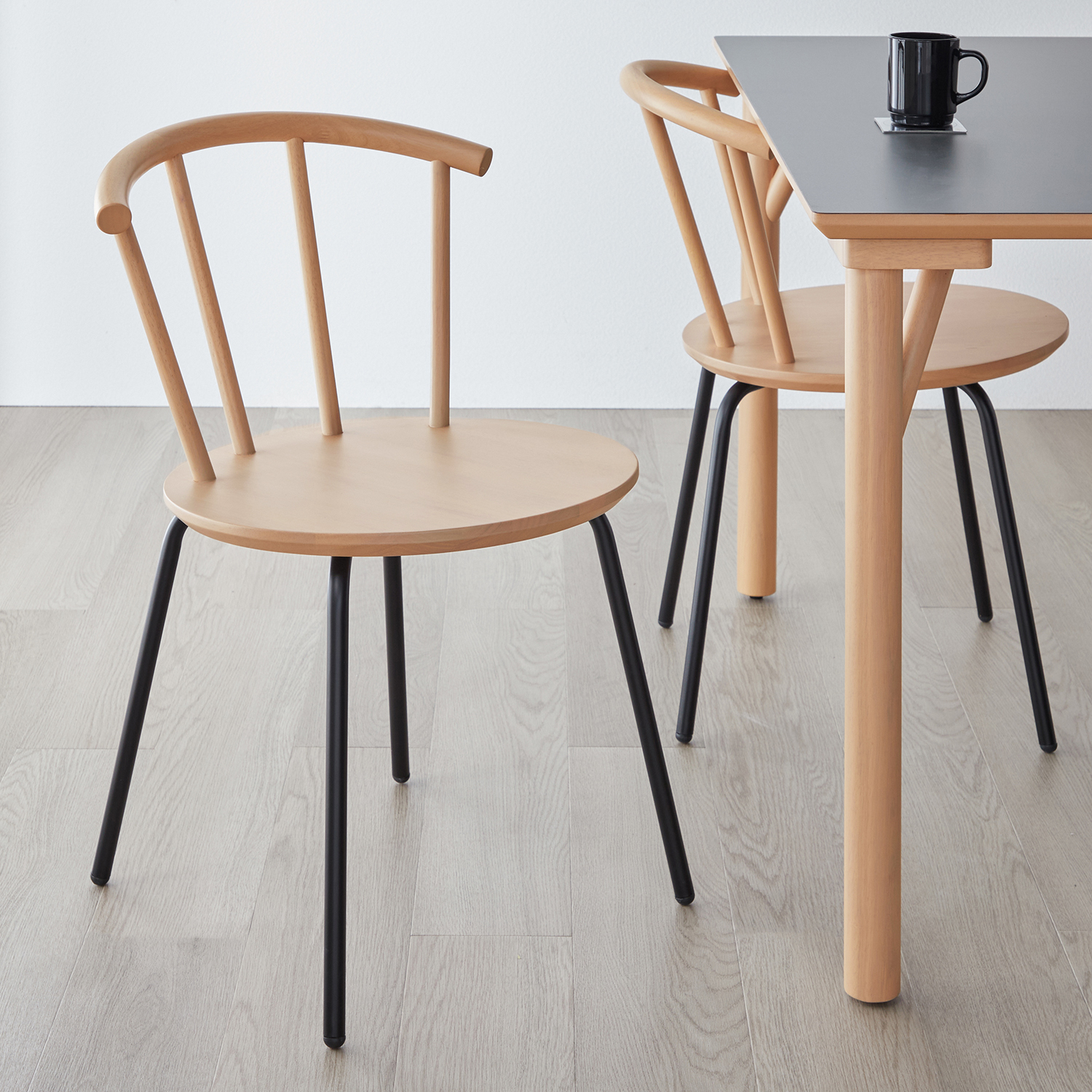 【ベルメゾン】脚部が選べるウィンザー風ダイニングチェア2脚セット