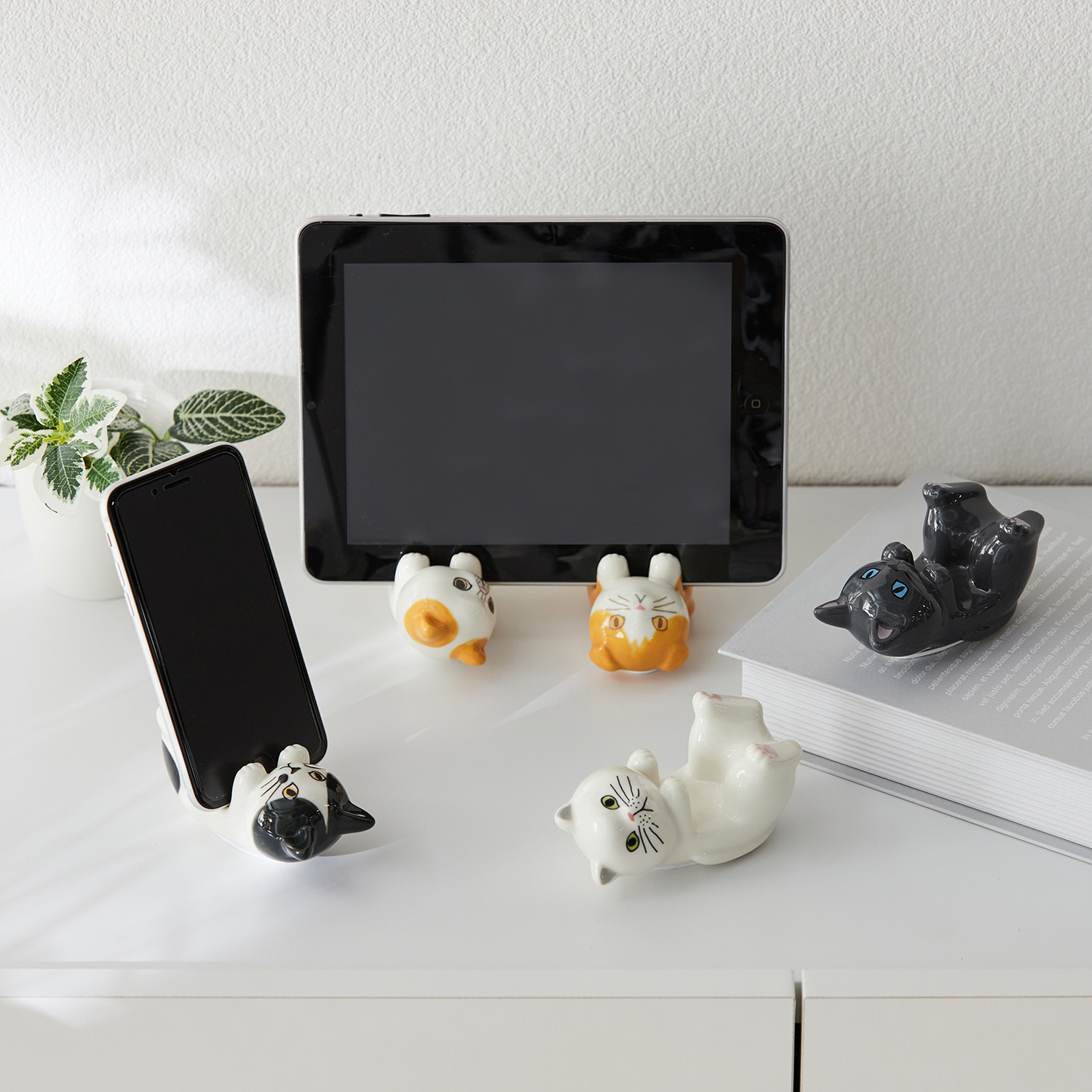 【ベルメゾン】ネコのスマホスタンド 【ベルメゾン】ネコのスマホスタンド