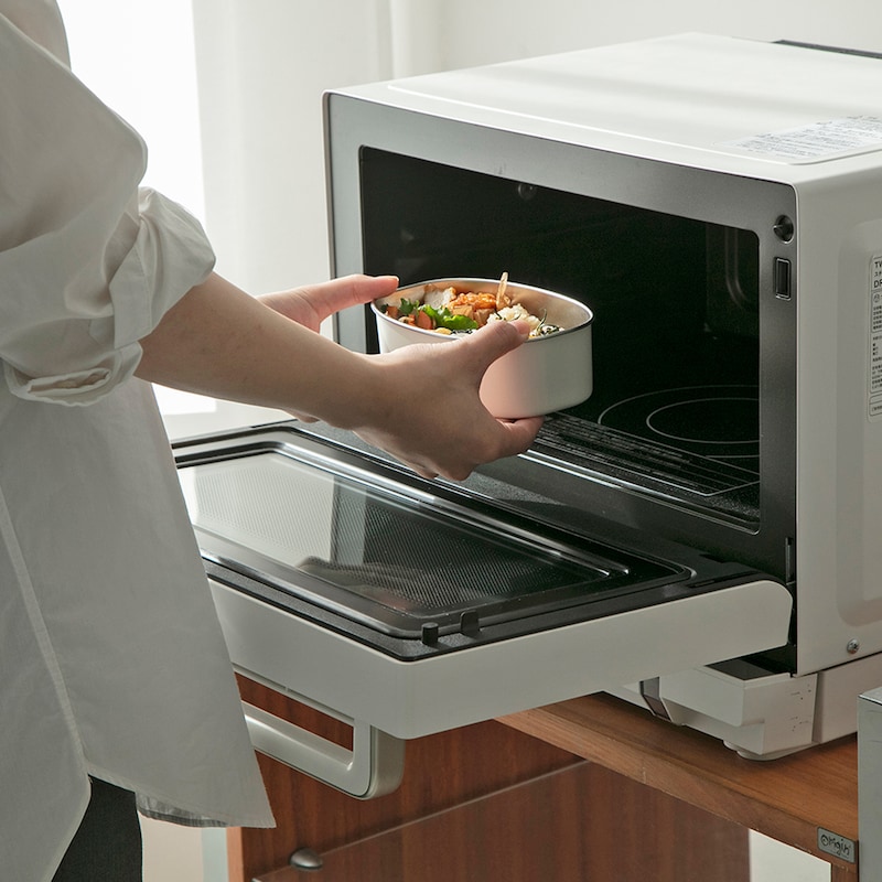 フタを外して電子レンジで温められます