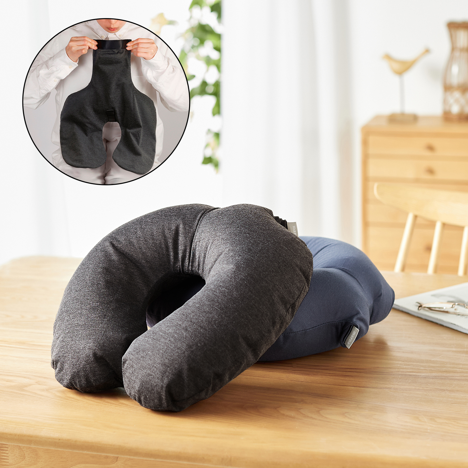 【マーナ/MARNA】ひと息で膨らみ、小さくたためるネックピロー「fuu」