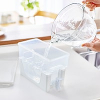 上蓋を外してタンクに水を入れられます