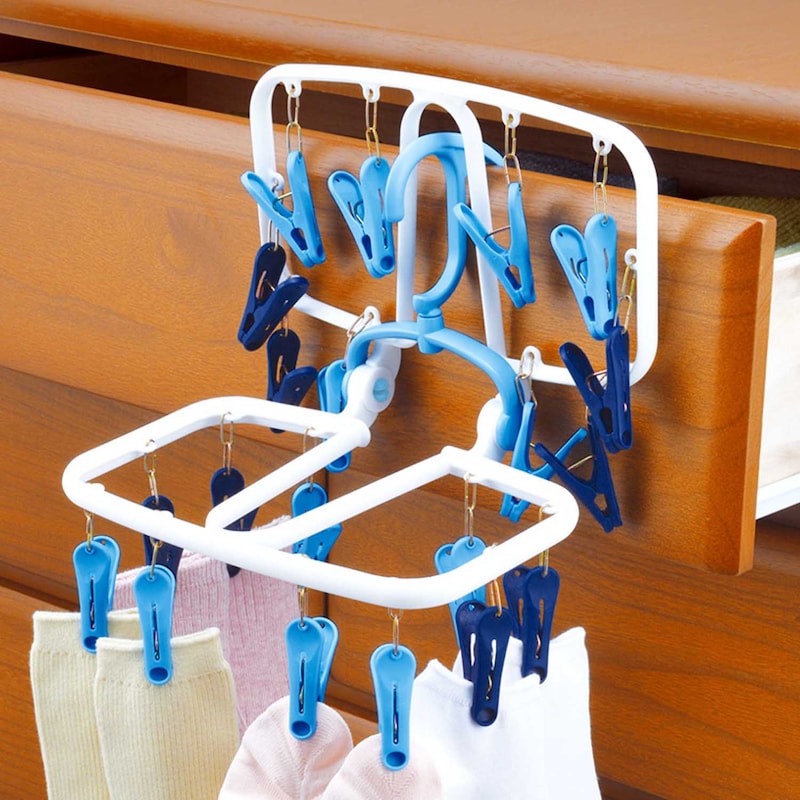本体を直角に立てれば引出しに掛けて干すこともできます