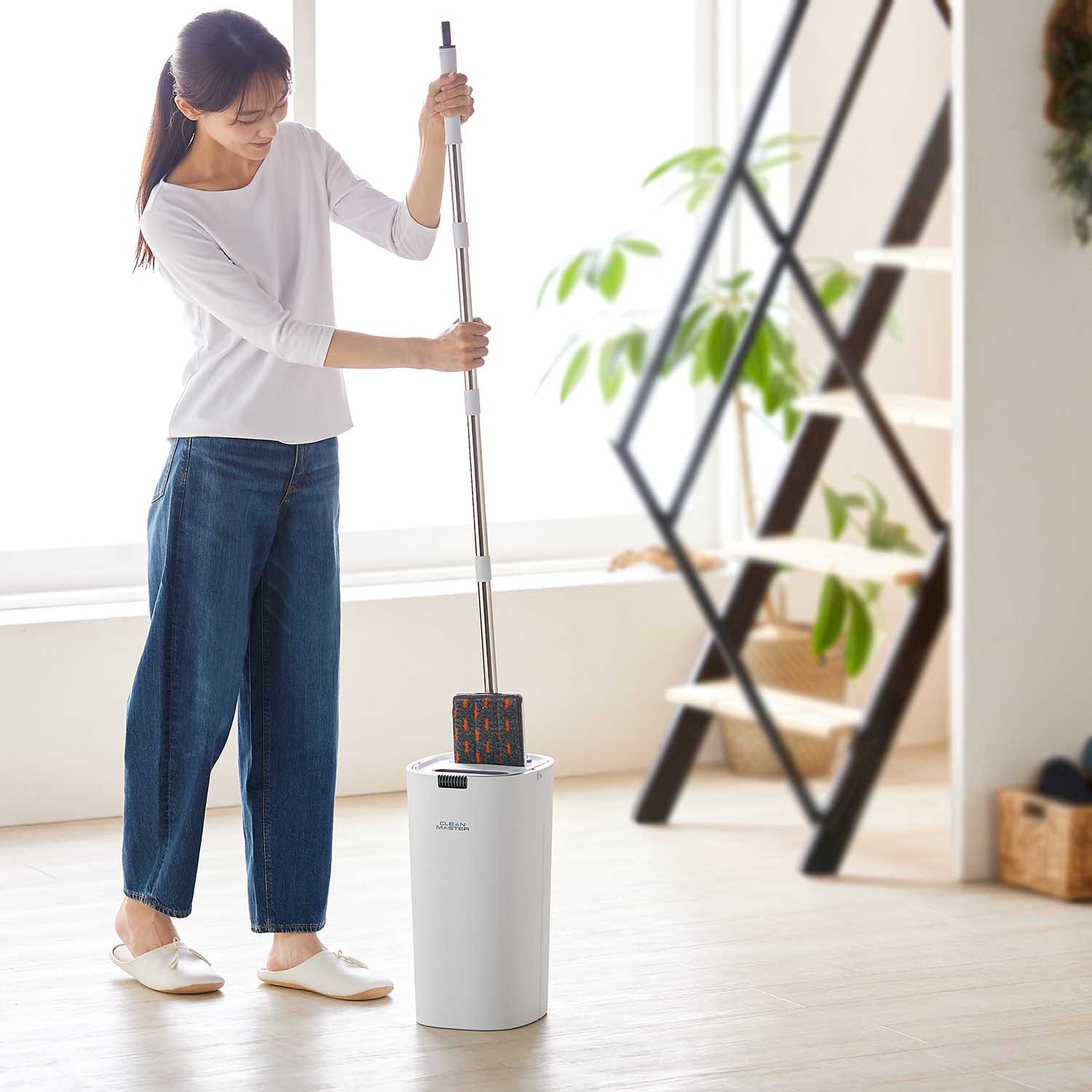 【ベルメゾン】【電源いらず】きれいな水の出るバケツ付モップ