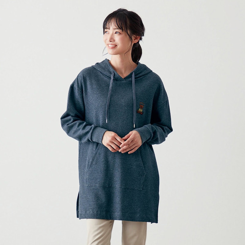 モデル身長164cm／Mサイズ着用
