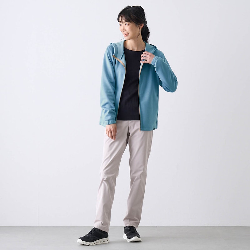モデル身長164cm／Mサイズ着用